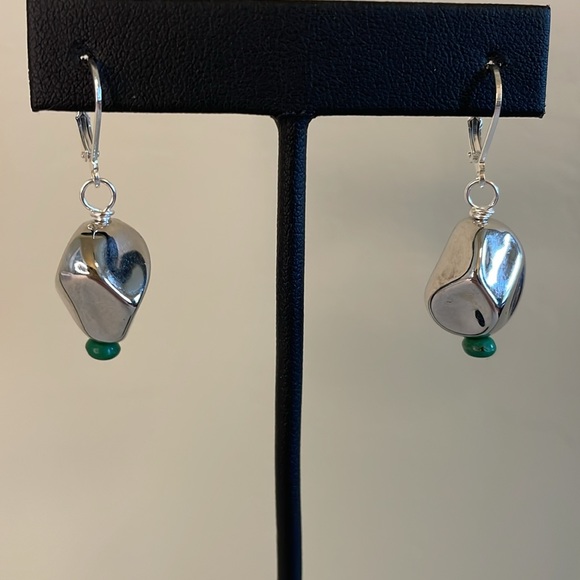 HAND CRAFTED EARRINGS Silvertone Nuggets Turquoise Rondelles - Picture 5 of 12